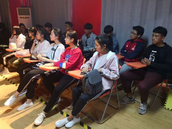 怎樣才能提高自己的表演技巧？